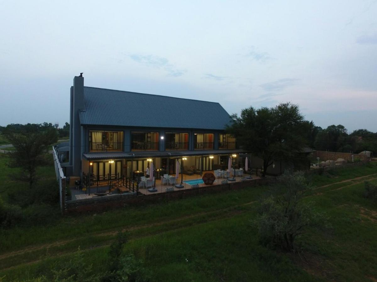 Game View Lodge Vryburg Exterior foto