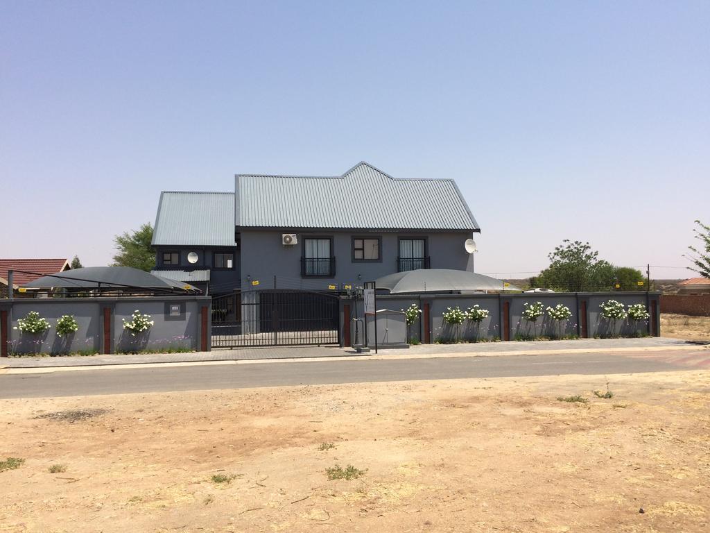 Game View Lodge Vryburg Exterior foto